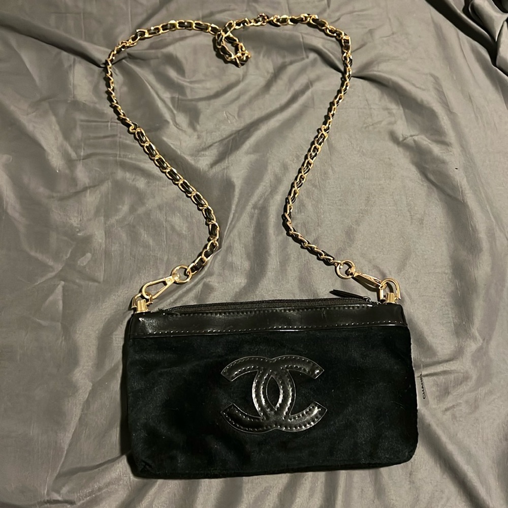 Chanel pouch